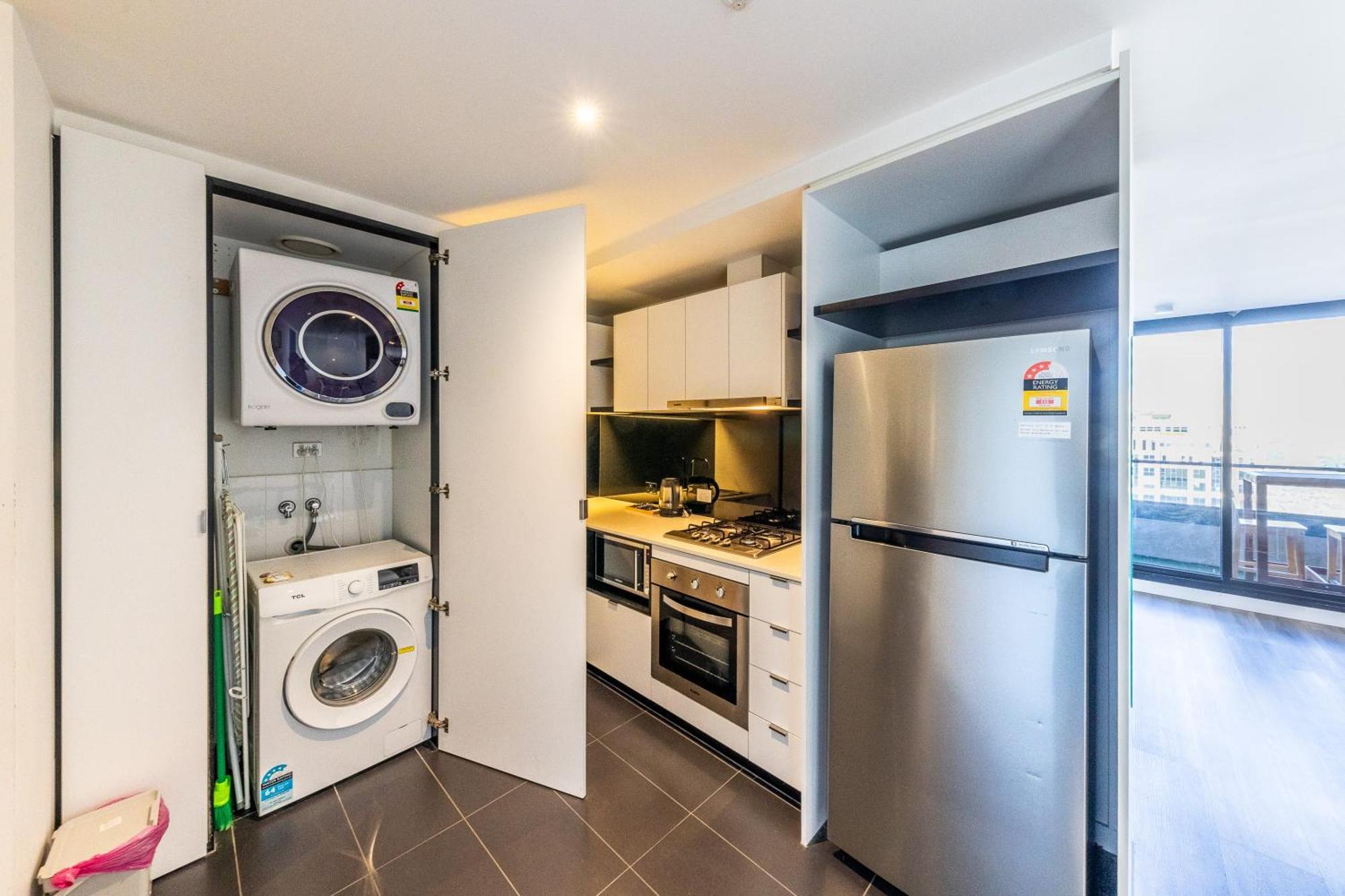 2 Bedroom Apartment With Stunning Views in Melbourne CBD - Aura on Flinders Exterior foto